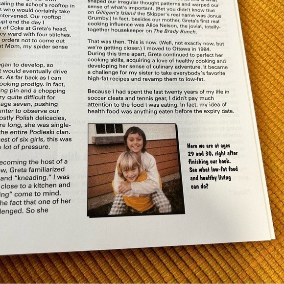 2 for 15‼️Looneyspoons: cookbook, By Janet and Greta Podleski, soft cover - Picture 11 of 12